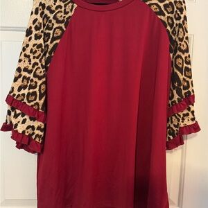Women's Red Leopard Print Sleeve Top
